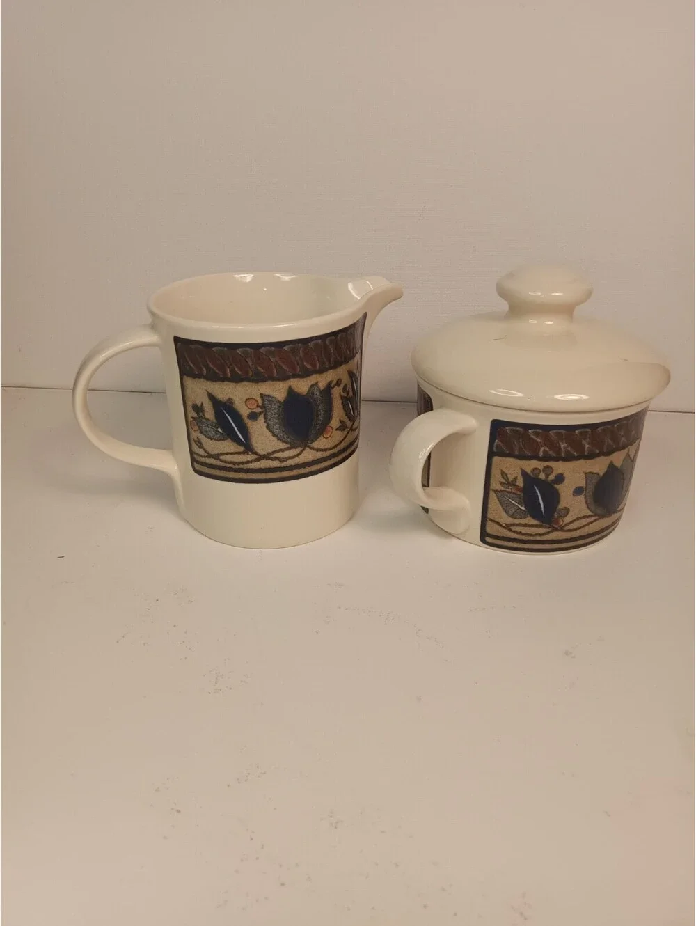 Mint Mikasa Arabella Creamer and Sugar Bowl with Lid Set CAC01 Vintage Mint